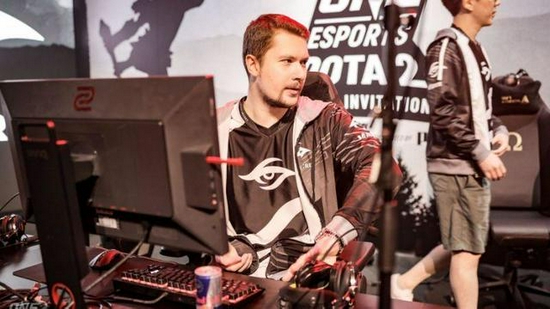 T1战胜AL Faker赛后感想分享精彩BO5对决